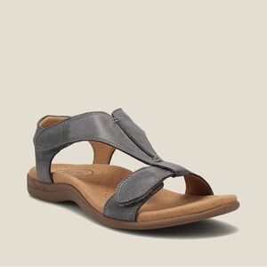 Taos Footwear Women's Blue and Tan Sandals
